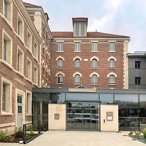Mercure Centre Cathedrale Отель Бове